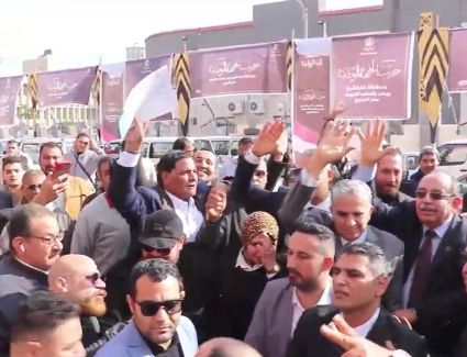 إقبال متزايد على مكاتب الشهر العقاري بكفرالشيخ لتحرير توكيلات تأسيس حزب الجبهة الوطنية