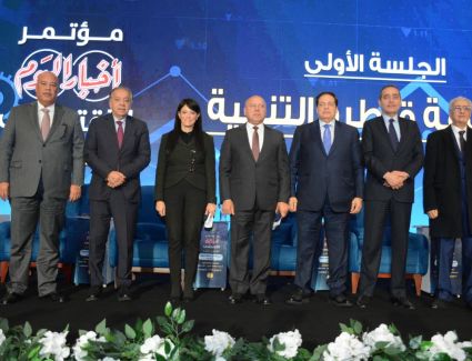 خالد أبو المكارم: تقليل زمن الإفراج الجمركي وتقليص رسوم النقل سيعزز من تنافسية القطاع الصناعي