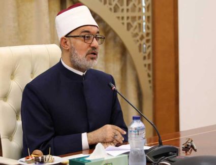 المفتي: الزكاة ليست تفضُّلًا من الغني على الفقير وإنما هي "حق واجب"