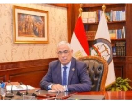 النائب العام يوجه بالتصدى لظاهرة تصنيع واستخدام الألعاب النارية