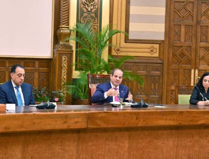 "شريان الحياة في هذا الوطن".. نص كلمة الرئيس السيسي خلال لقاء المرأة المصرية والأم المثالية