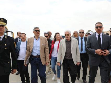 مستشار رئيس الجمهورية ومحافظ الجيزة يتابعان التشغيل التجريبي لتطوير المنطقة الأثرية بالأهرامات