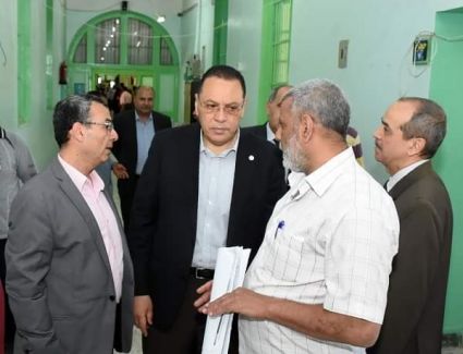 محافظ الشرقيه يتفقد كنترول الشهاده الإعداديه