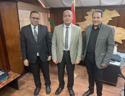 المهندس معتمد الديب يهنئ المهندس حسن البيلي بتوليه رئاسة شمال القاهرة لتوزيع الكهرباء