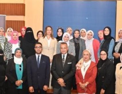 محافظ جنوب سيناء يلتقي بمتدربات برنامج "المرأة تقود بالمحافظات المصرية"