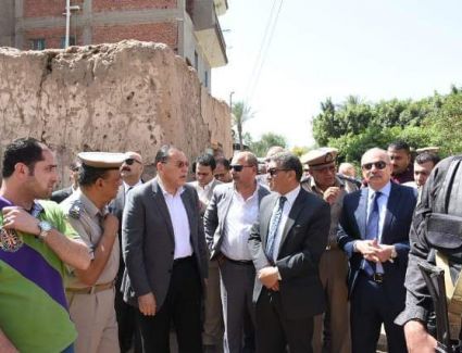 محافظ الشرقيه يقود حمله مكبره لإزالة التعديات على الأراضي الزراعيه و أراضي أملاك الدوله