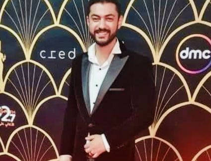 	طارق حمدي يفتح النار على “حيتان التطبيقات” في أولى تجاربه الإخراجية