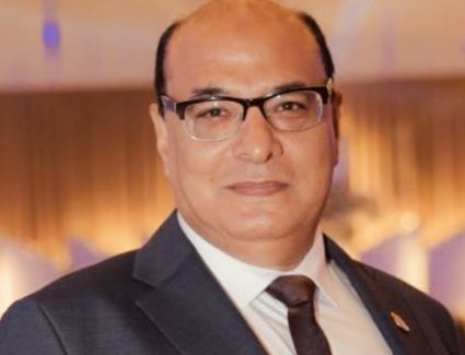 حسن عمار يكتب : ابدأ اليوم… ولو بخطوة صغيرة. فكل ضوءٍ يبدأ بشرارة، وكل طريقٍ يبدأ بخطوة، وكل إنجازٍ بدأ بقرارٍ واحد