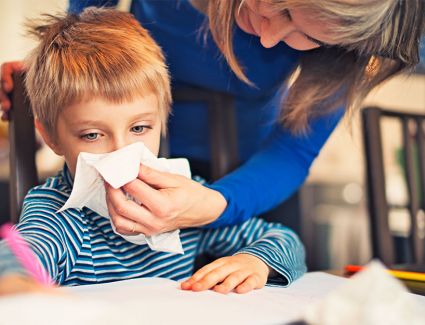 	برد وأمطار ورياح.. نصائح من خبير مناعة لتقوية الجسم ضد الإنفلونزا