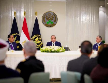 الرئيس السيسي: آثار وتداعيات الأزمة الراهنة قد تؤدي لحدوث أزمة اقتصادية على المستويين الإقليمي والدولي