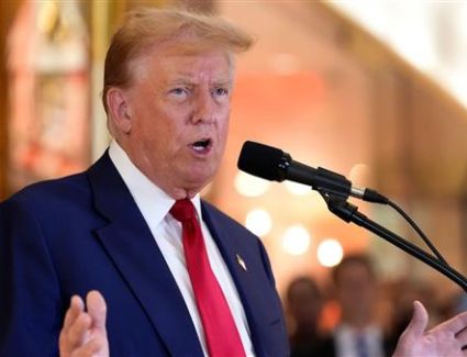 استطلاع رأي لرويترز وإيبسوس: انخفاض شعبية ترامب إلى 36%