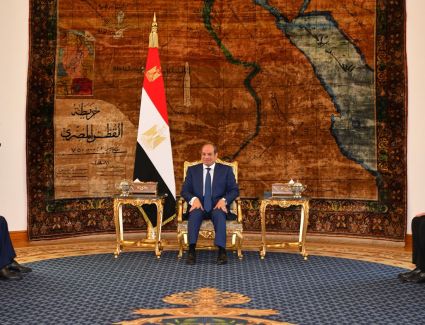 الرئيس السيسي: تزايد بؤر الصراع وتصاعد انتهاكات القانون الدولي يفرضان تبعات جسيمة على الأمن العربي