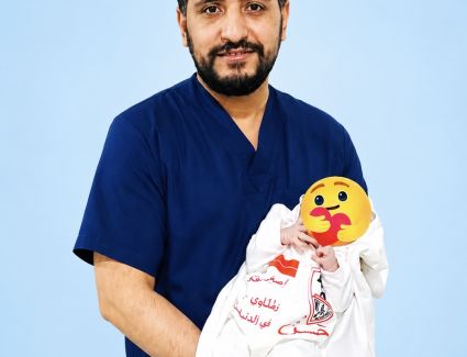 &ldquo;أصغر زملكاوي&rdquo; يستقبل الحياة.. جمال حسين يهنئ أحمد حسن بمولوده الجديد ويشيد بجهود الدكتور أحمد الشمسى